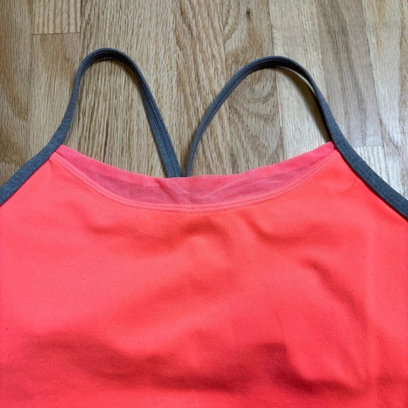 Lululemon  Power Y Tank Top Built in Bra - No Padding - Picture 2 of 5